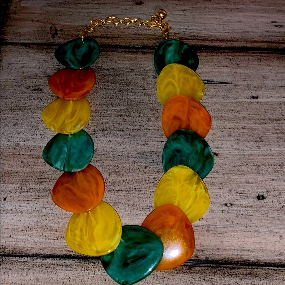 Vibrant necklace